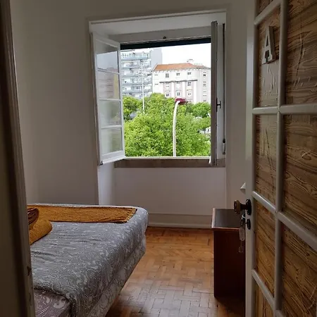 Rose View בית הארחה